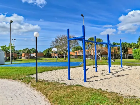 1663 E Harmony Lake Circle Davie FL 33324