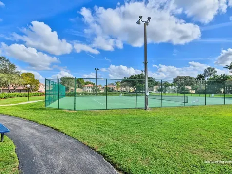 1663 E Harmony Lake Circle Davie FL 33324