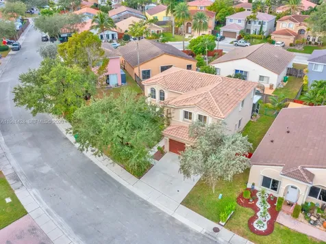 1663 E Harmony Lake Circle Davie FL 33324