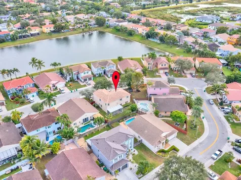 1663 E Harmony Lake Circle Davie FL 33324