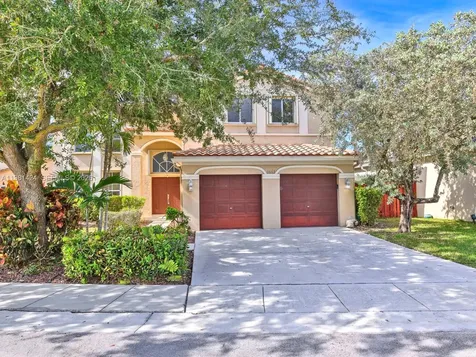 1663 E Harmony Lake Circle Davie FL 33324