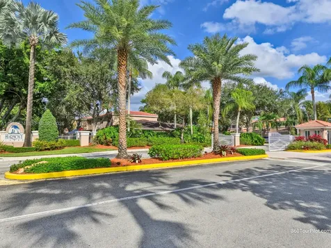 1663 E Harmony Lake Circle Davie FL 33324