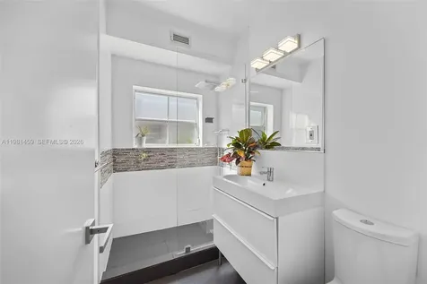 832 15th Street Miami Beach FL 33139