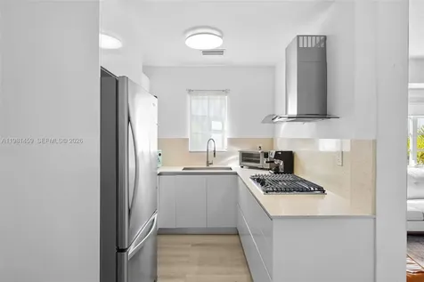 832 15th Street Miami Beach FL 33139