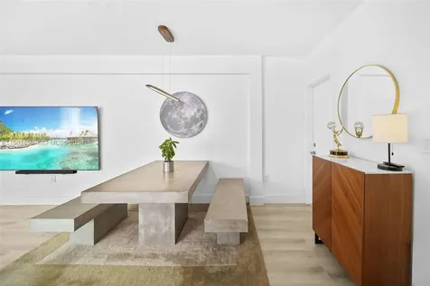 832 15th Street Miami Beach FL 33139