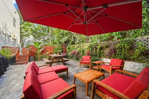 832 15th Street Miami Beach FL 33139