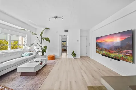 832 15th Street Miami Beach FL 33139