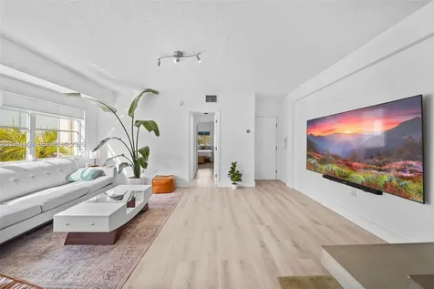 832 15th Street Miami Beach FL 33139