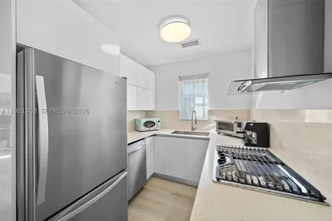 832 15th Street Miami Beach FL 33139