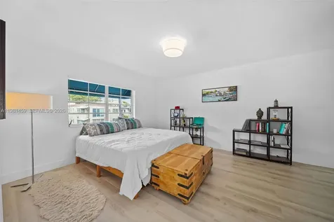 832 15th Street Miami Beach FL 33139