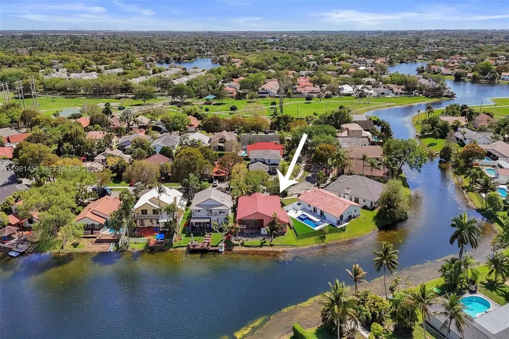 11585 N Quayside Drive Cooper City FL 33026