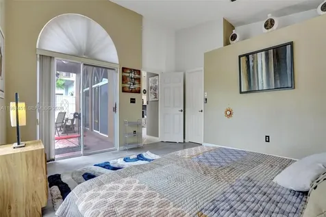 11585 N Quayside Drive Cooper City FL 33026