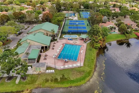11585 N Quayside Drive Cooper City FL 33026