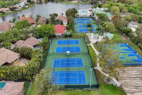 11585 N Quayside Drive Cooper City FL 33026