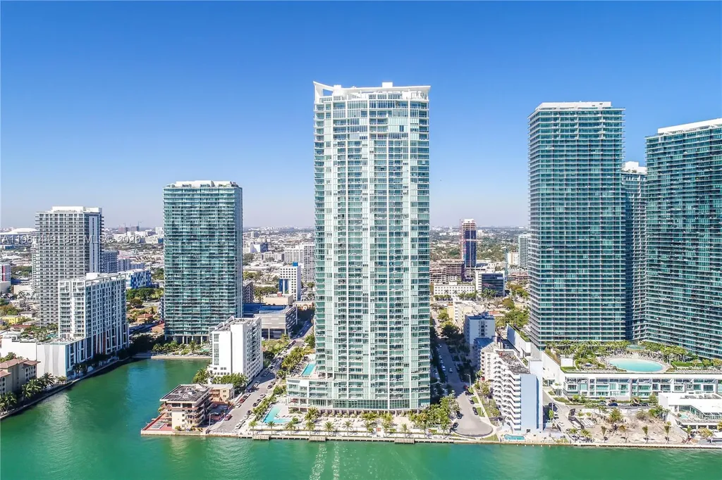 2900 NE 7th Avenue Miami FL 33137