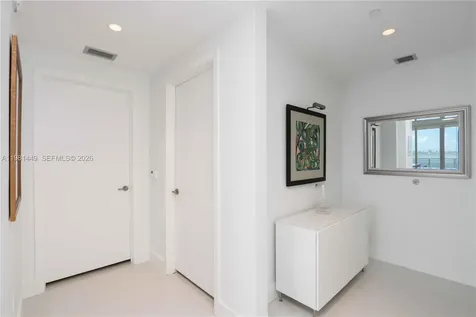2900 NE 7th Avenue Miami FL 33137