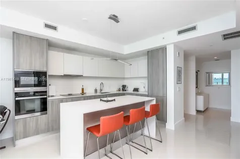 2900 NE 7th Avenue Miami FL 33137