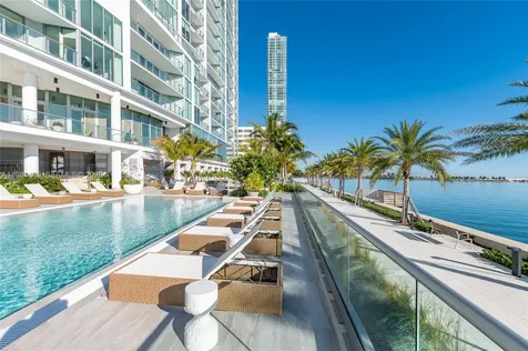 2900 NE 7th Avenue Miami FL 33137
