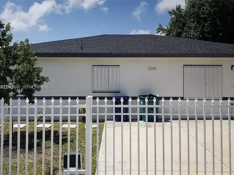 2285 NW 91 Street Miami FL 33147
