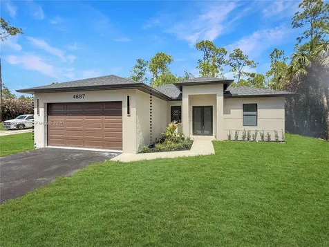 4687 14 Avenue SE Naples FL 34117