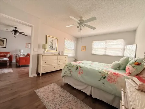 571 SW 142nd Avenue Pembroke Pines FL 33027