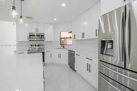8940 SW 4th Terrace Miami FL 33174