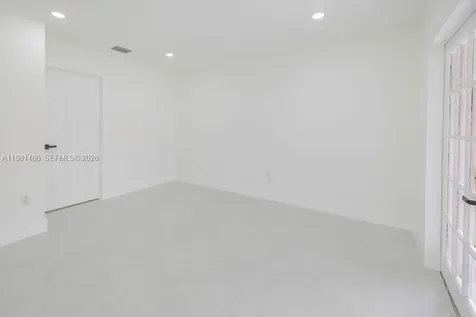 8940 SW 4th Terrace Miami FL 33174