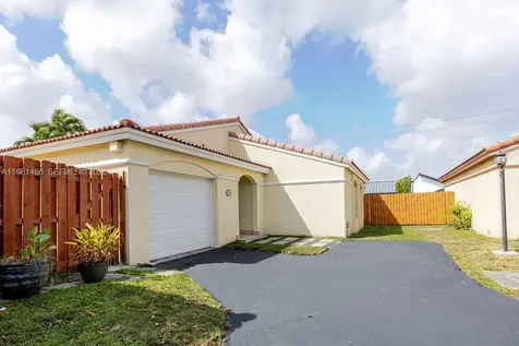 8940 SW 4th Terrace Miami FL 33174