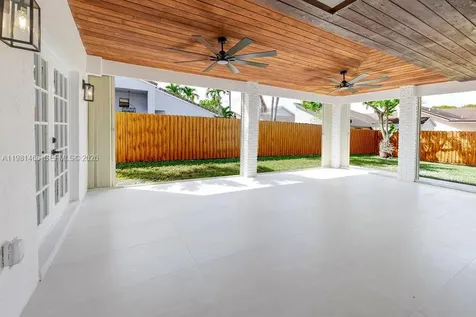 8940 SW 4th Terrace Miami FL 33174