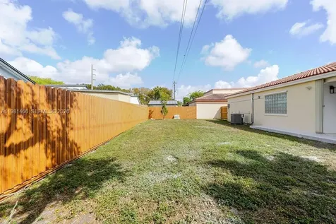 8940 SW 4th Terrace Miami FL 33174