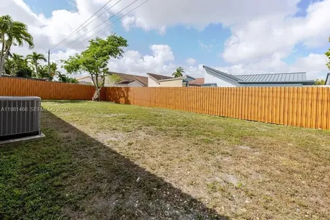 8940 SW 4th Terrace Miami FL 33174