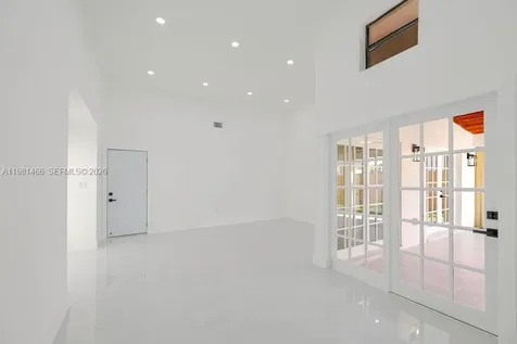 8940 SW 4th Terrace Miami FL 33174