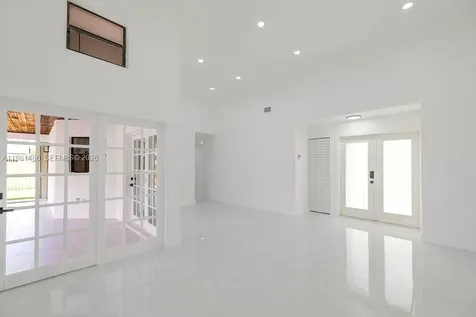 8940 SW 4th Terrace Miami FL 33174