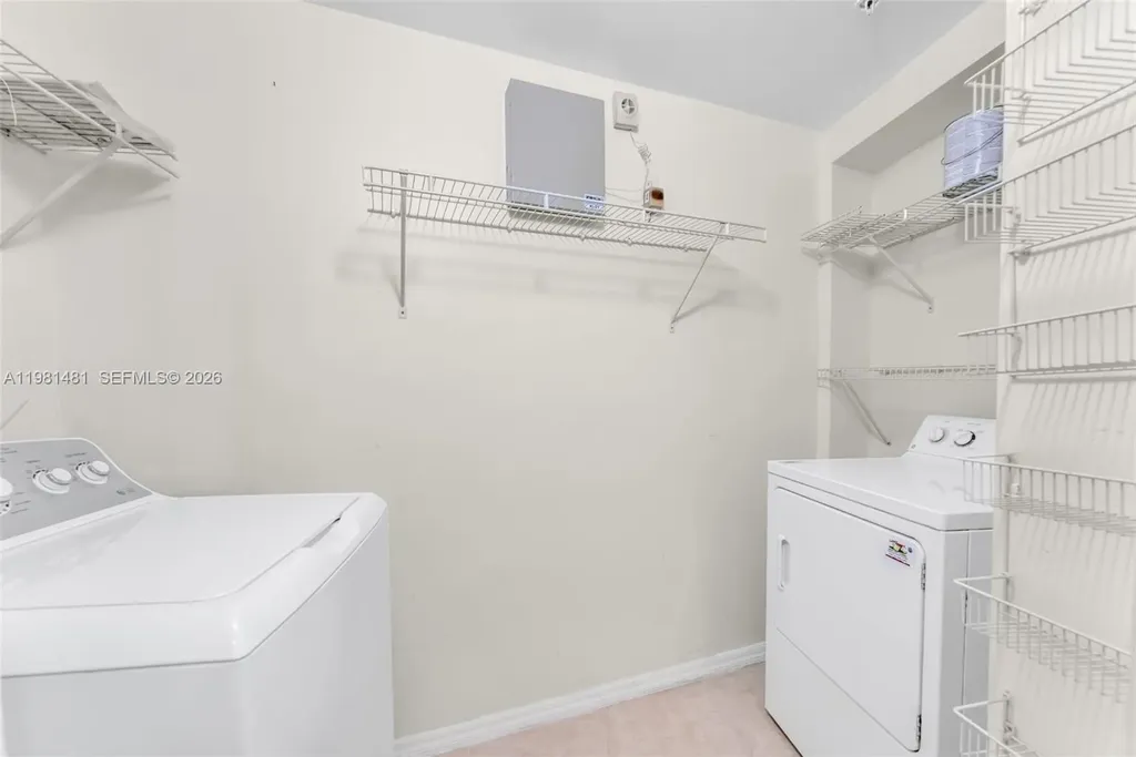 2421 NE 65th Street Fort Lauderdale FL 33308