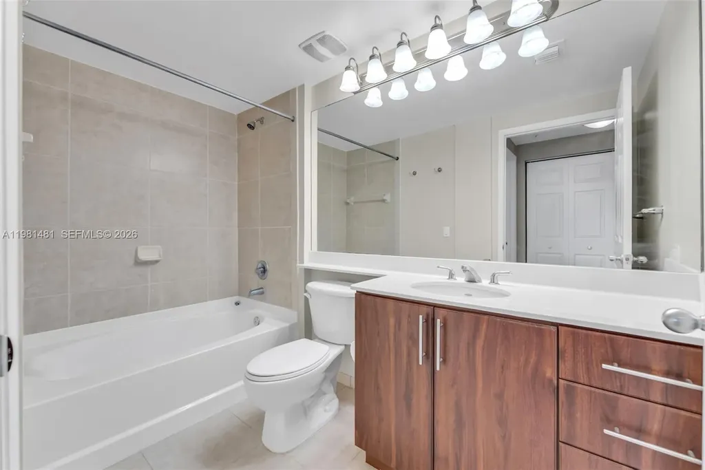 2421 NE 65th Street Fort Lauderdale FL 33308