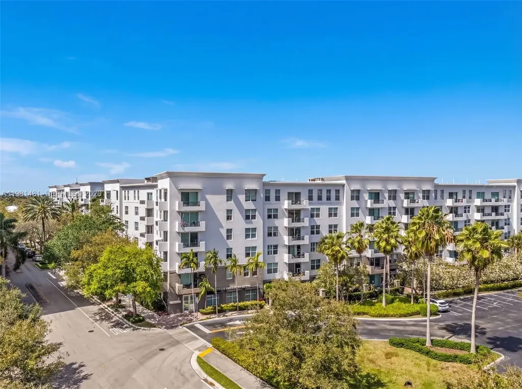 2421 NE 65th Street Fort Lauderdale FL 33308
