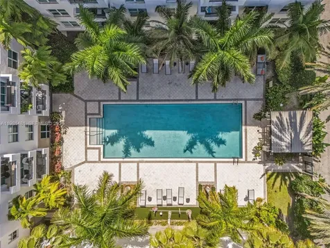 2421 NE 65th Street Fort Lauderdale FL 33308