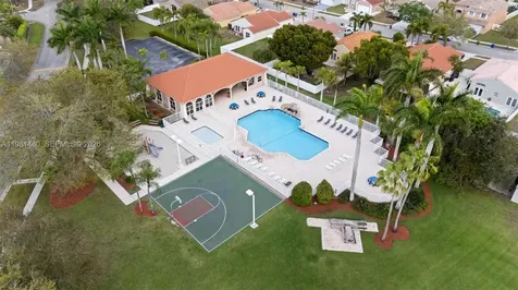 334 SW 194th Avenue Pembroke Pines FL 33029