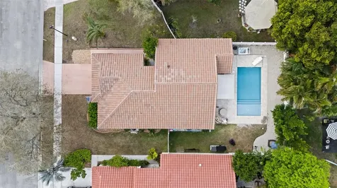 334 SW 194th Avenue Pembroke Pines FL 33029