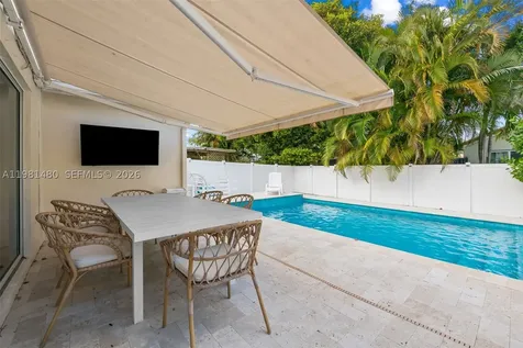 334 SW 194th Avenue Pembroke Pines FL 33029