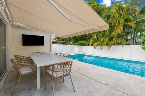 334 SW 194th Avenue Pembroke Pines FL 33029