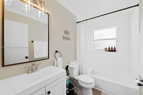 334 SW 194th Avenue Pembroke Pines FL 33029