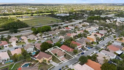 334 SW 194th Avenue Pembroke Pines FL 33029