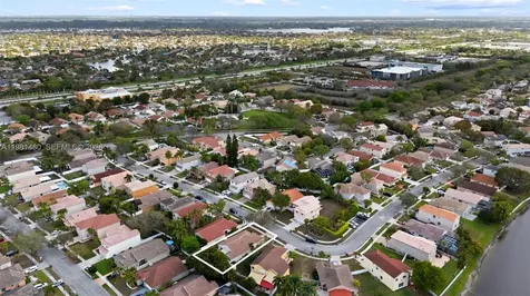 334 SW 194th Avenue Pembroke Pines FL 33029