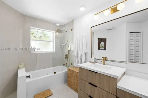 334 SW 194th Avenue Pembroke Pines FL 33029