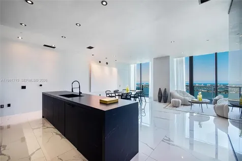 650 NE 32nd Street Miami FL 33137