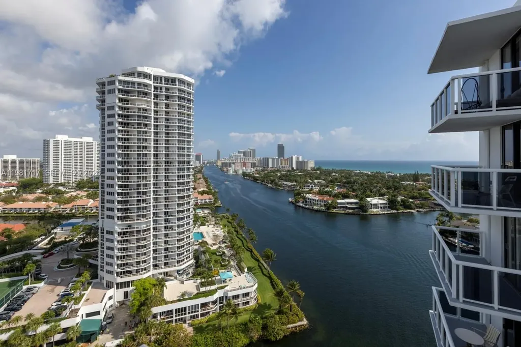 20515 E Country Club Drive Aventura FL 33180