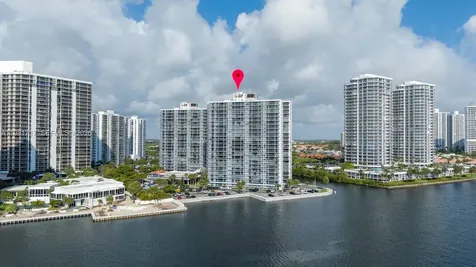 20515 E Country Club Drive Aventura FL 33180
