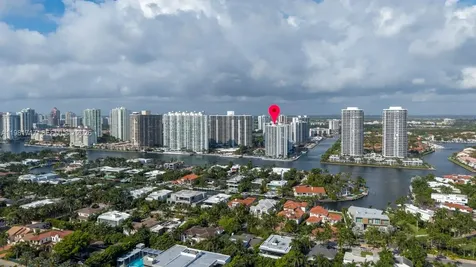 20515 E Country Club Drive Aventura FL 33180