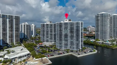 20515 E Country Club Drive Aventura FL 33180